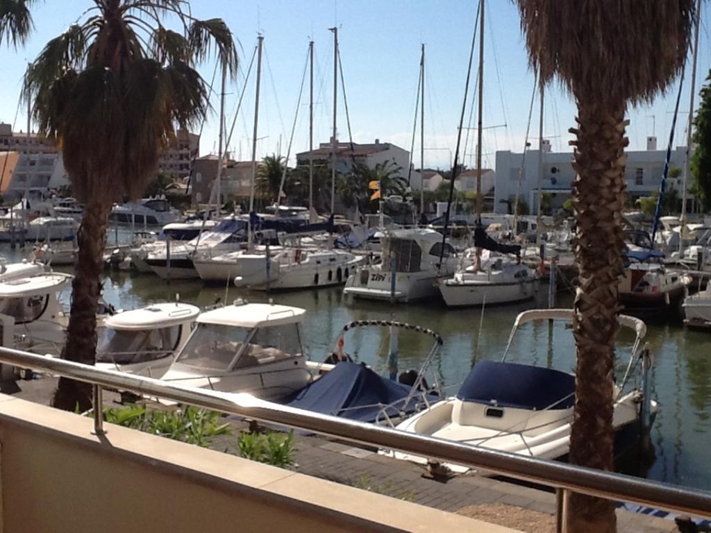 RVHotels Port Canigó Roses Quarto foto