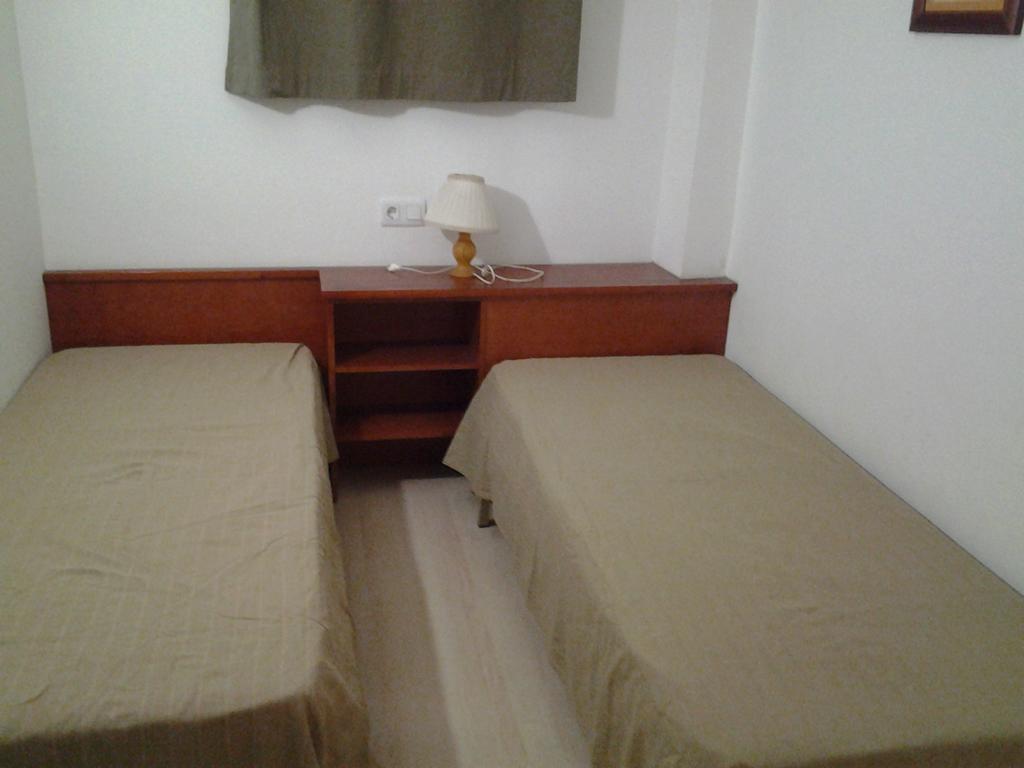 RVHotels Port Canigó Roses Quarto foto